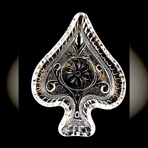 Vintage Indiana Glass Tiara Spade in Clear set of 3 Ashtrays/Candle Holders Etc - Picture 3 of 6